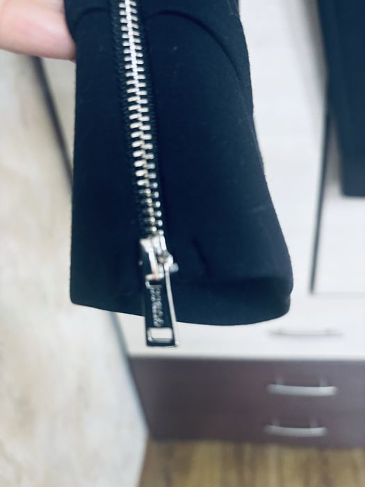 Оригинален панталон на GUESS