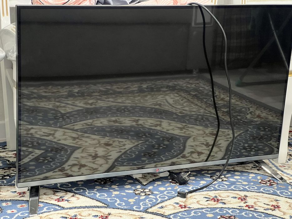 Продаётся LG телевизор