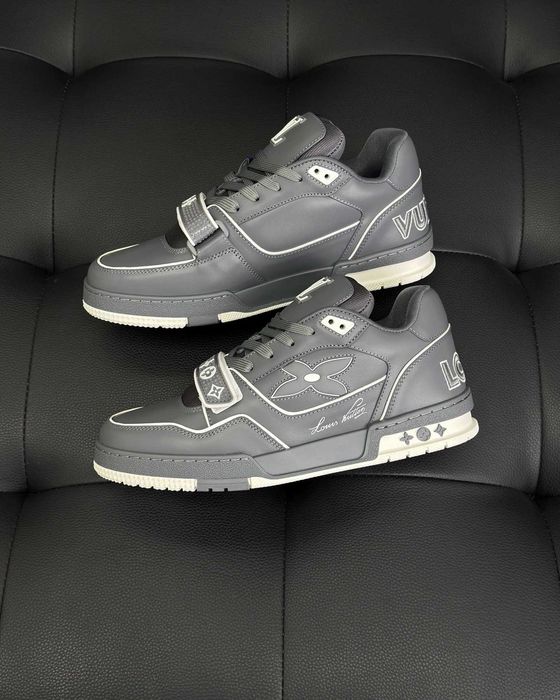 Adidasi Louis Vuitton Trainer Premium