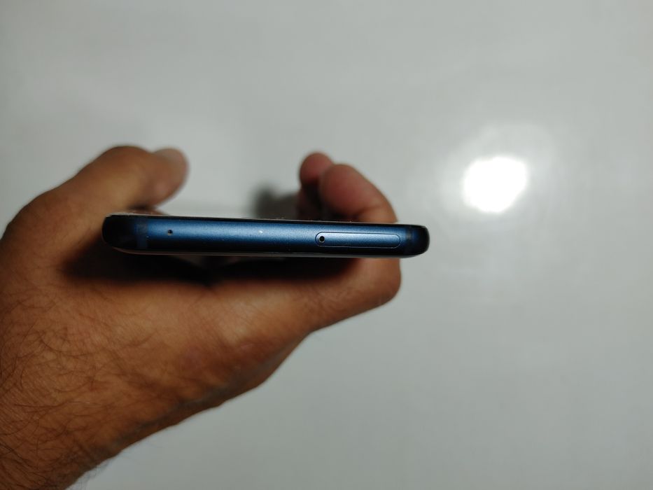 LG Q9 One телефон от компании LG.