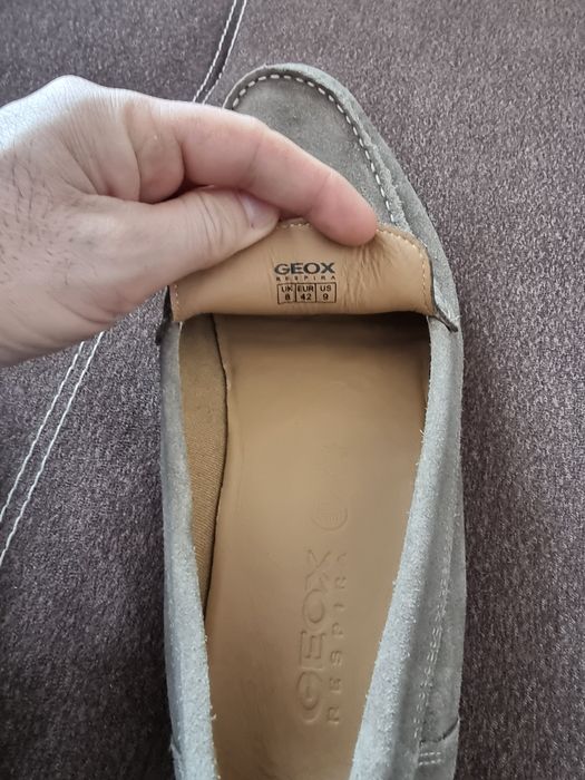 Geox Mocasini de piele intoarsa
Pantofi loafer uni de piele