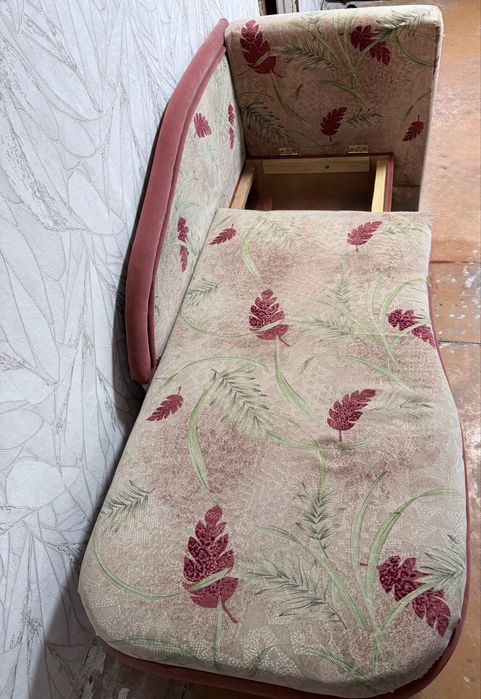 Продам подростковый диван