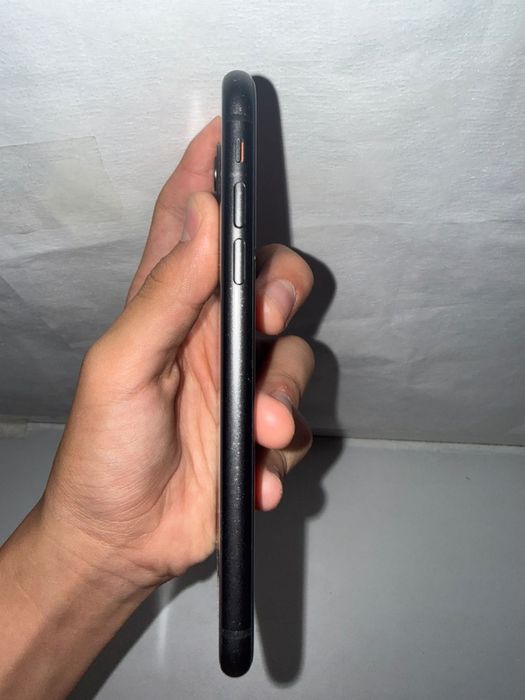 iPhone 11 черный