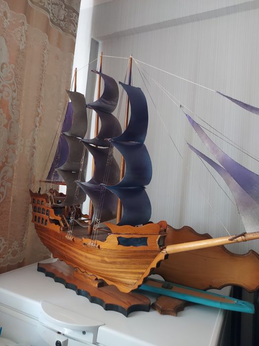 корабль деревянный