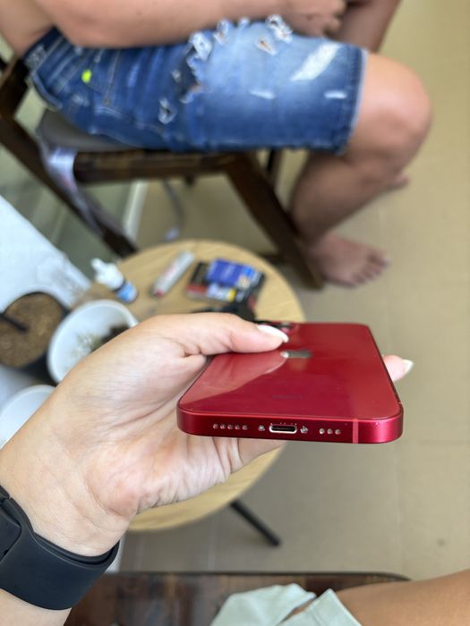 Iphone 13 перфектен