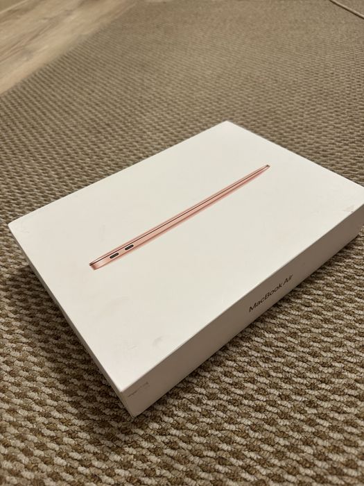 Продам MacBook Air M1 13.3 (Rose Gold)