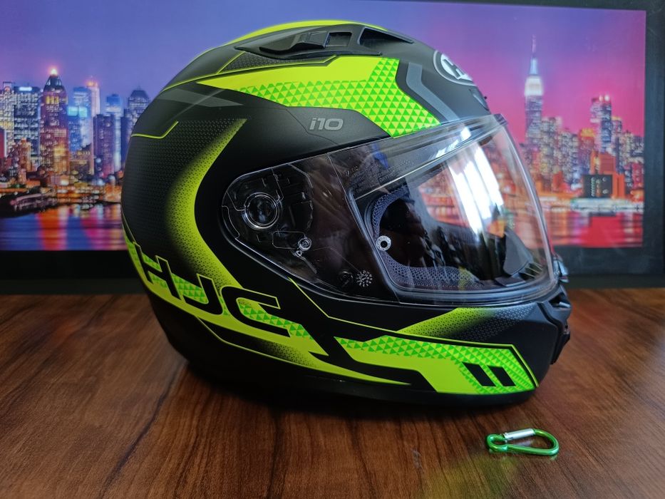 Мото шлем от бренда HJC i 10