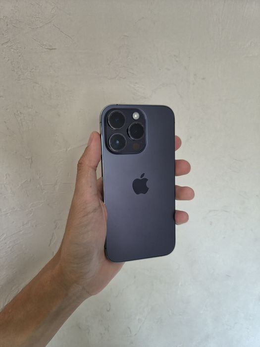 iPhone 14 Pro 256GB продается телефон