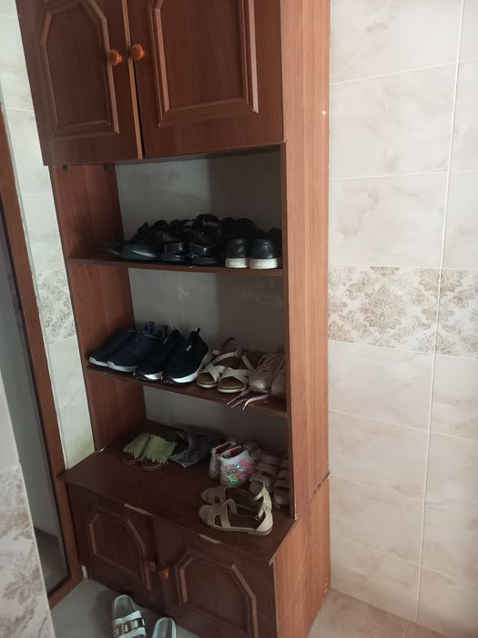 Продам шкаф для обуви и одежды