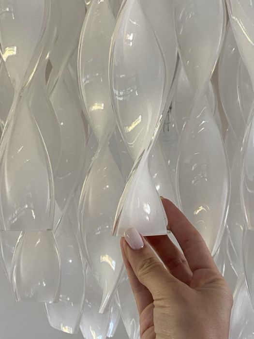 Изключително красив дизайнерски  стъклен лампион