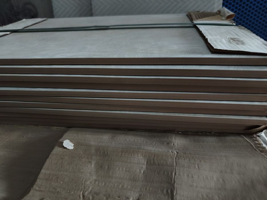 Продается кафель новый