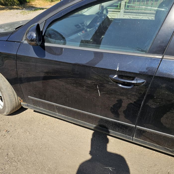 Пасат Б6 1.9 дизел 105кс БКЦ. черен на ЧАСТИ (Passat B6 BKC na chasti)