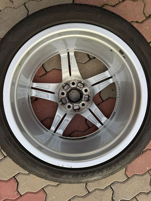 Jante de aluminiu originale Audi R18 cu cauciucuri de vara