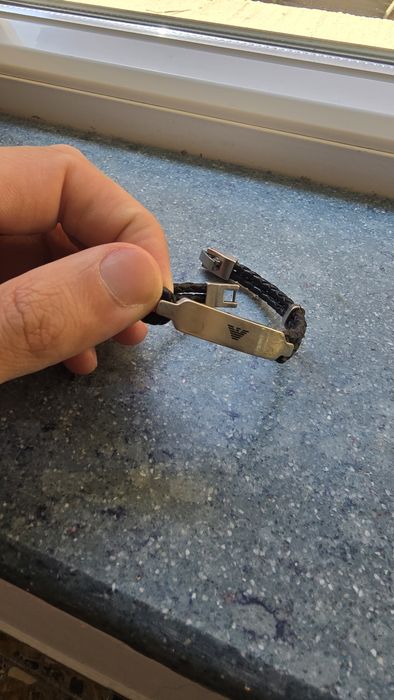 Bratara de piele cu elemente de otel inoxidabil, Negru, Argintiu