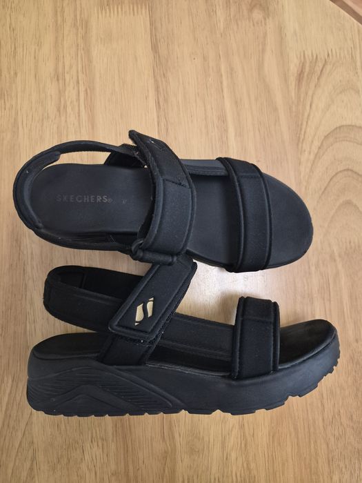 Сандали Skechers за момичета  37 номер