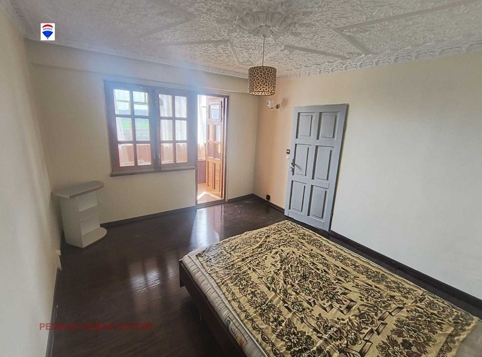 Четиристаен апартамент за продажба кв. Чародейка Юг