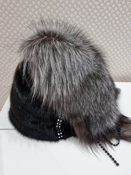 Продам комбинированную шапку