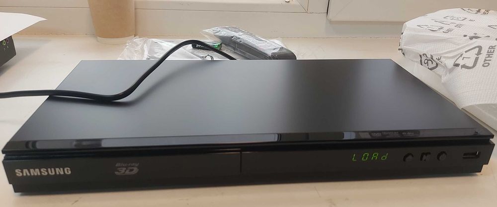Blu-ray 3D плеер Samsung BD-E5500/RU (новый, в упаковке)