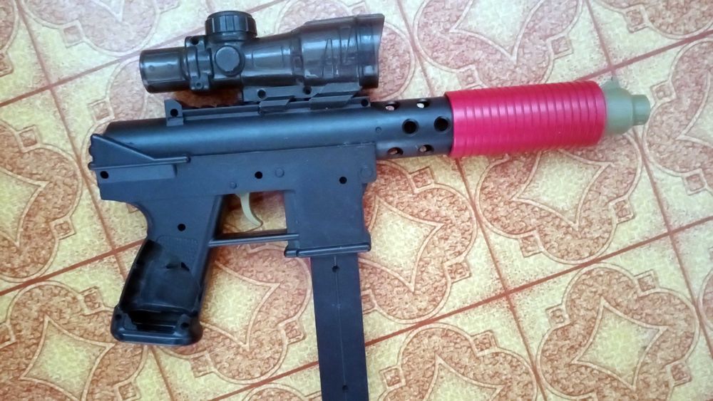 Игрушечный автомат