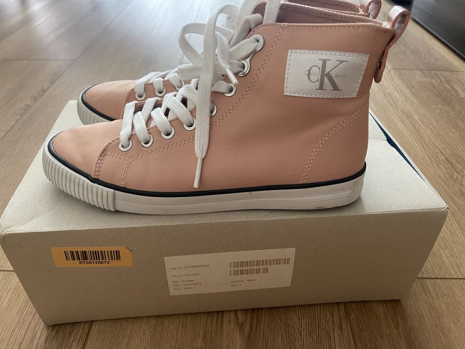 Маратонки Calvin Klein розови 36 номер