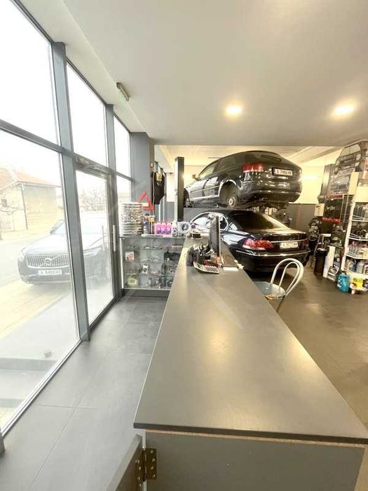 Бизнес имот в Просеник 54987