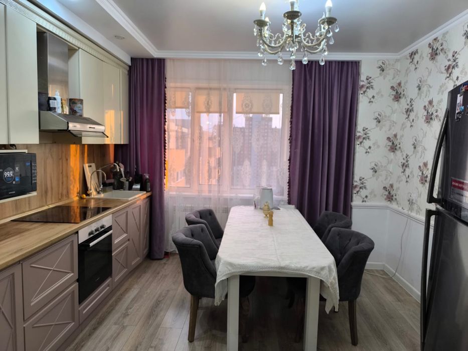 Продам 3-х комн квартиру в новостройке