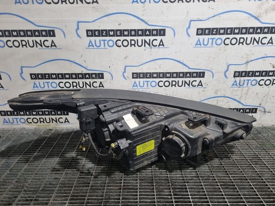 Far Stanga Hyundai Santa Fe 3 2012 - 2016 SUV 4 Usi (1193) Xenon