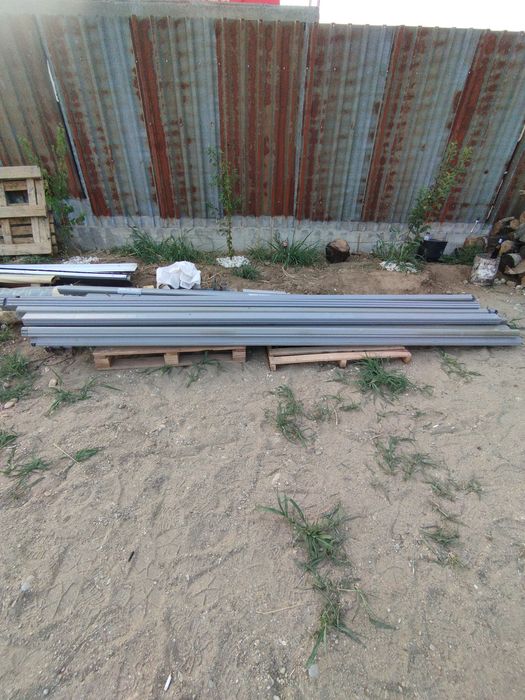 Terasă cu acoperiș retractabil