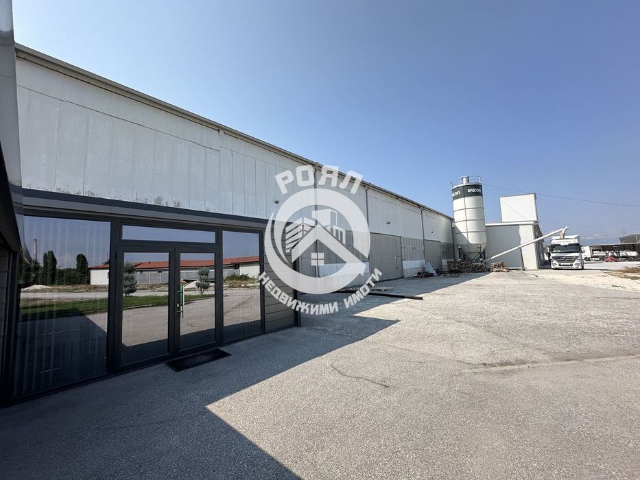 Продавам напълно обурудван фургон