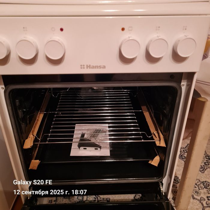 Продам электрическую плиту