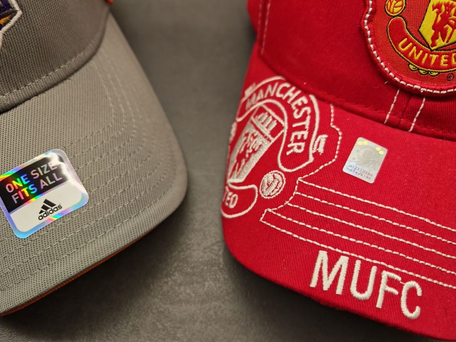 Шапки с козирка snapback