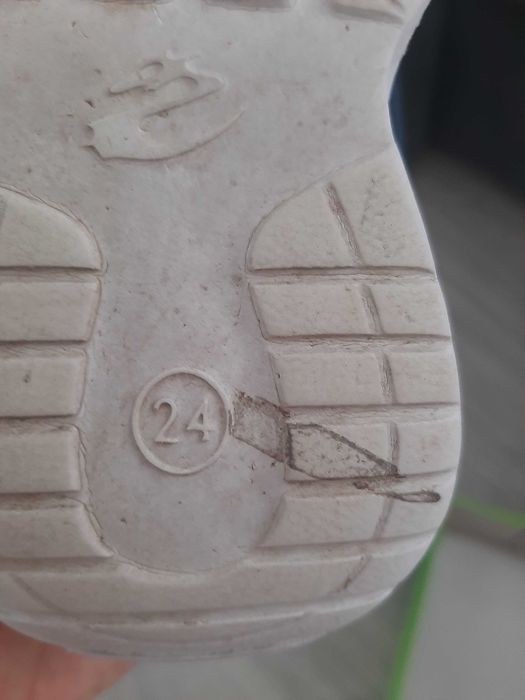 Vand adidasi copii marimea 24