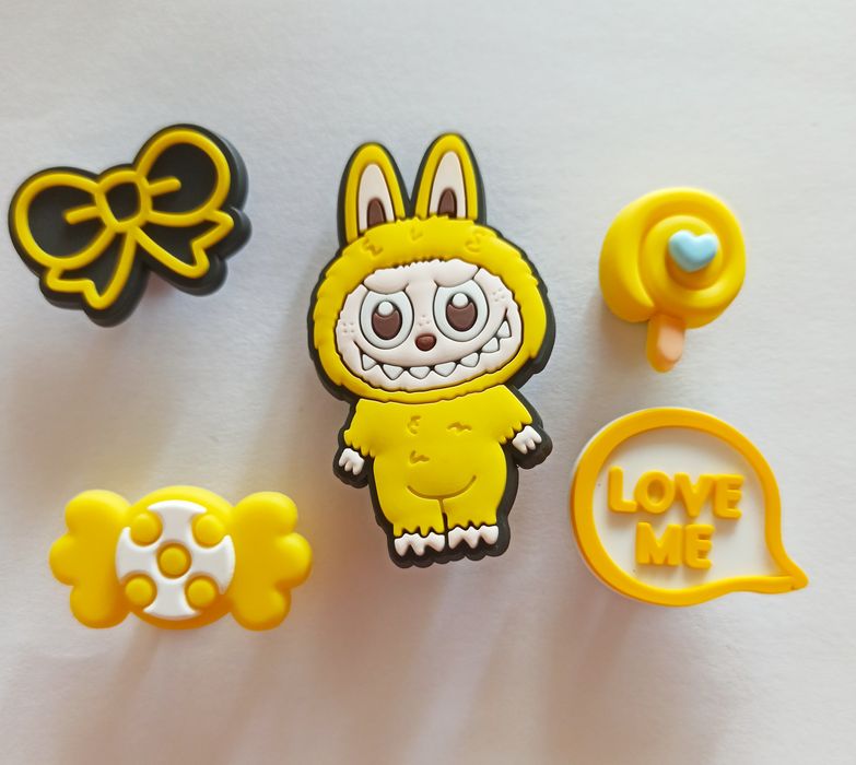 Labubu значки за crocs