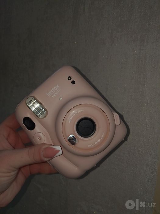 Instax фотоаппарат продается