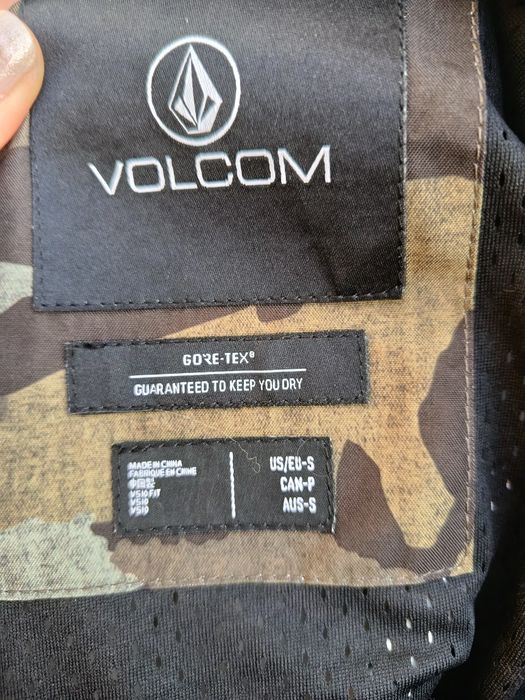 Сноуборд  яке VOLCOM GORE-TEX