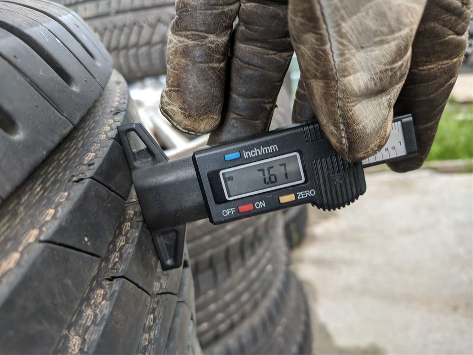 4бр Летни гуми 215 60 17 - Uniroyal - DOT 2023