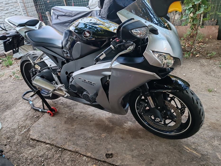 Honda cbr 1000rr