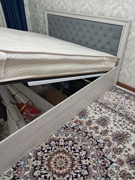 Двух спальный диван