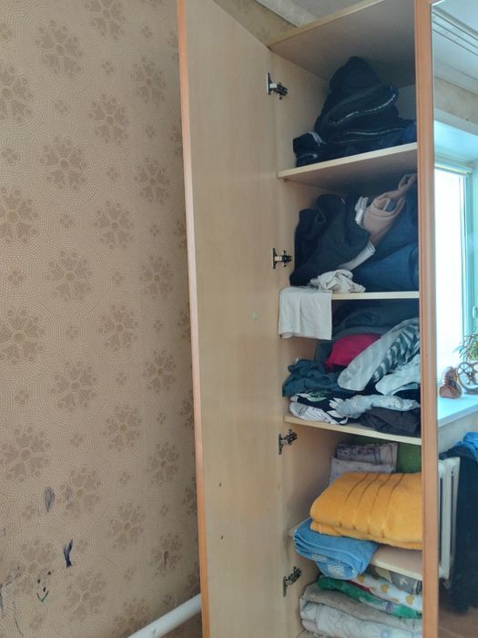 Продам спальный гарнитур