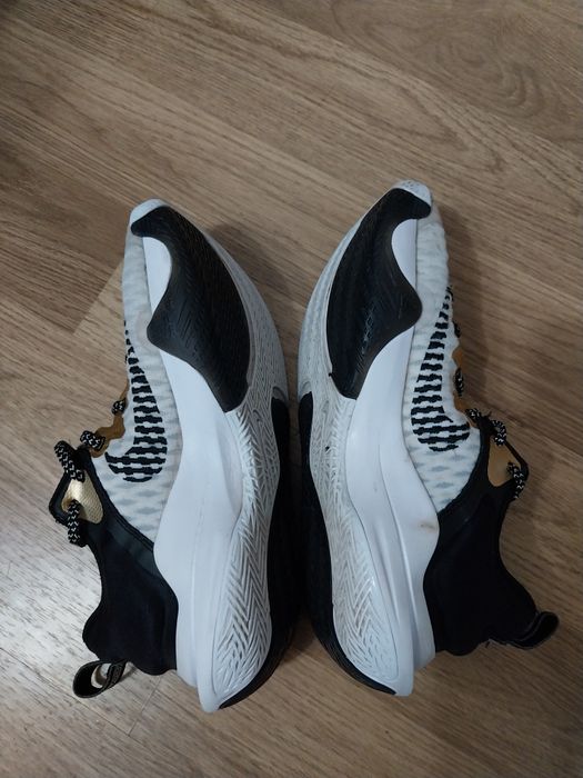 Adidasi originali Nike nr.41