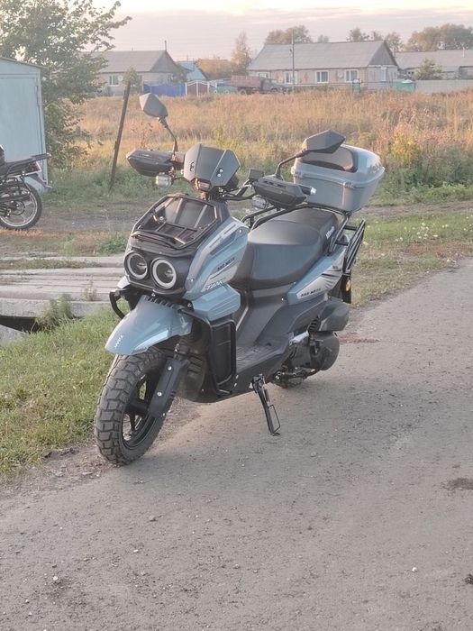 скутер Танк 150см³