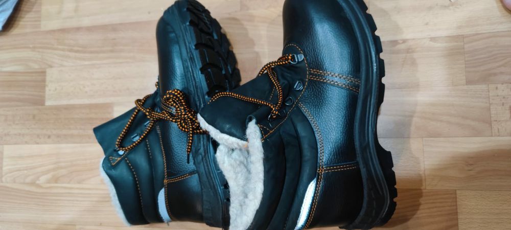 Ботинки зимние летние рабочие