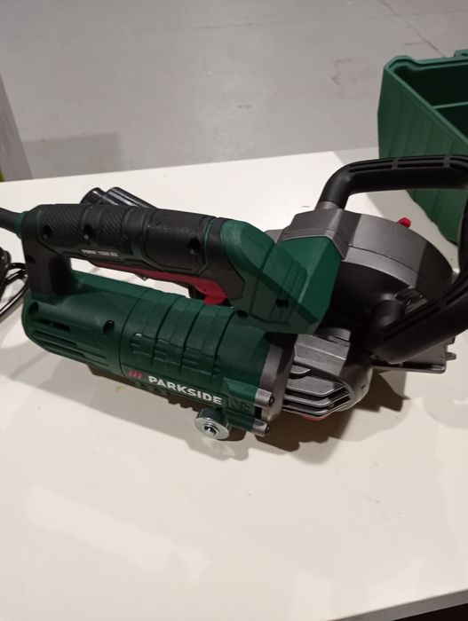 Mașina de făcut șanțuri PMNF 1500B2 Parkside preț 300 lei