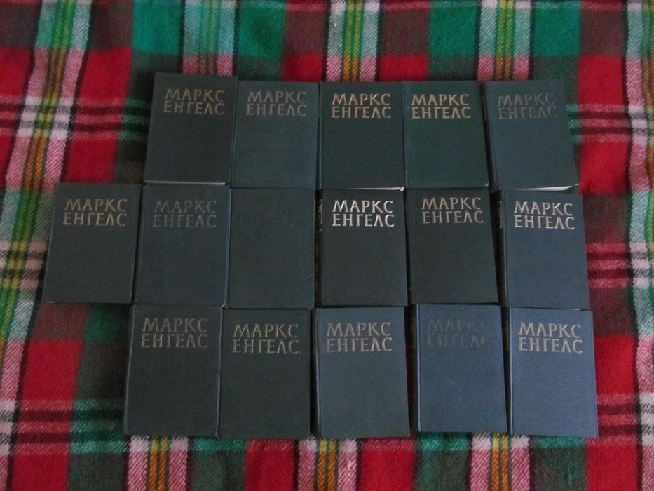 Книги различна тематика романи поезия техническа медицинска здраве