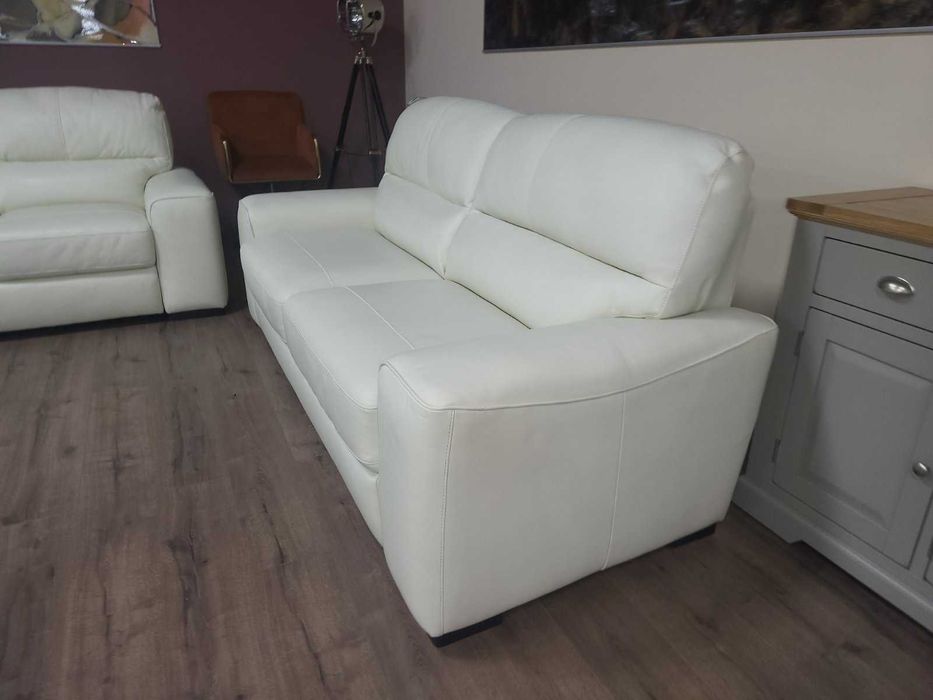 Светло кремав кожен комплект дивани тройка,двойка и фотьойл