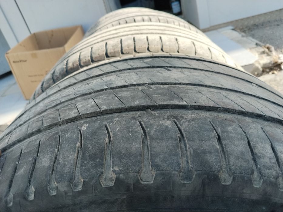 Продам шины Пара