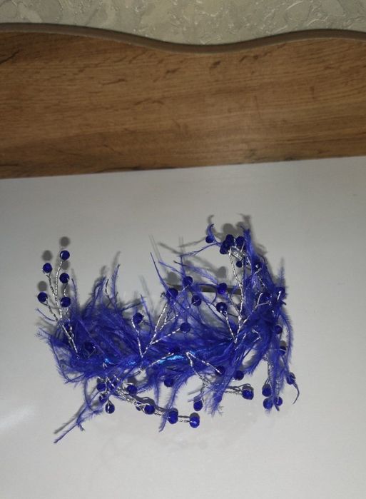 Abadok toshli diadema