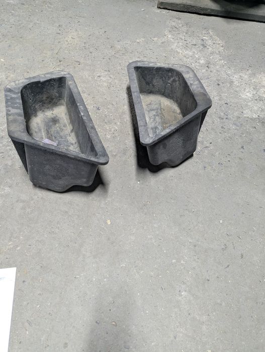 Ящики в карманы багажника, приора
