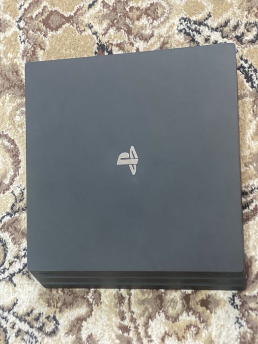Продам плейстейшен [4 PRO] [1TB]