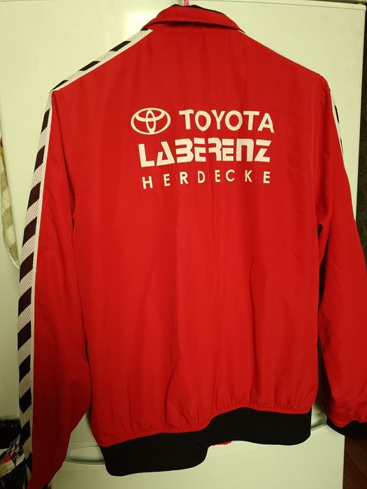 Продам бейсболки, новые.